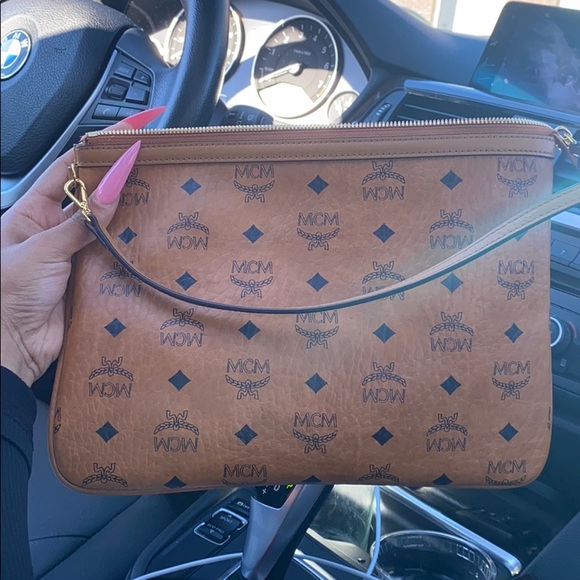 Mcm purse - Picture 1 of 3